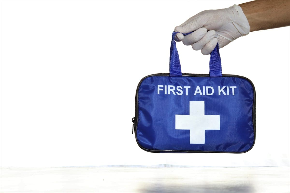 What a car first-aid kit should contain (and what the law says)