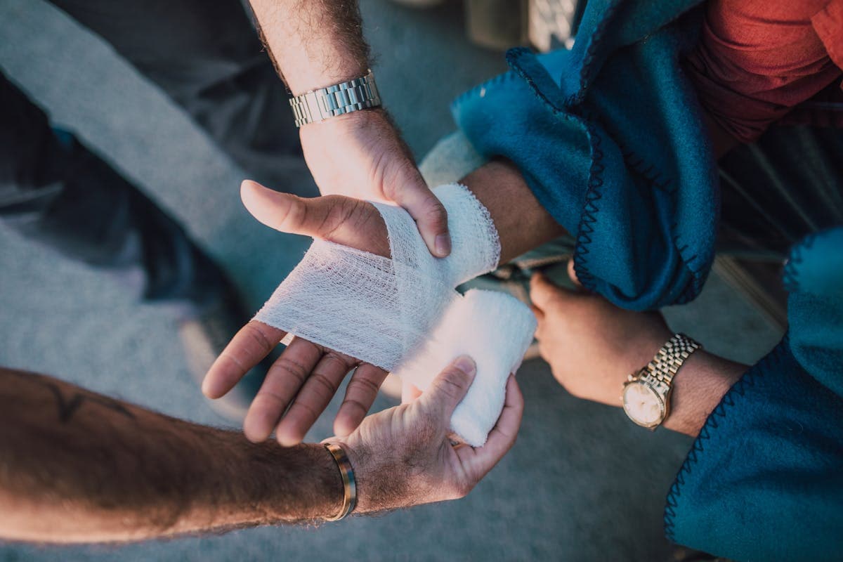 How to Properly Dress a Wound: Antiseptics, Plasters and Dressings