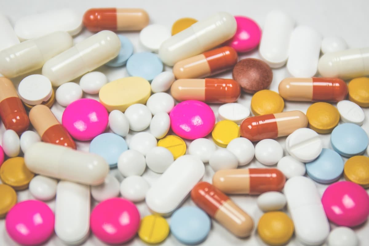 Regularly Buying Supplements and Vitamins? 5 Ways CheaperForDrug Makes Life Easier